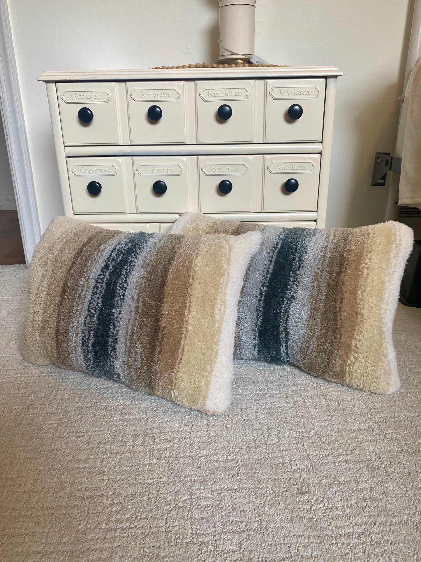 "FarmHouse" 12"x20" Gray Ombre Pillow
