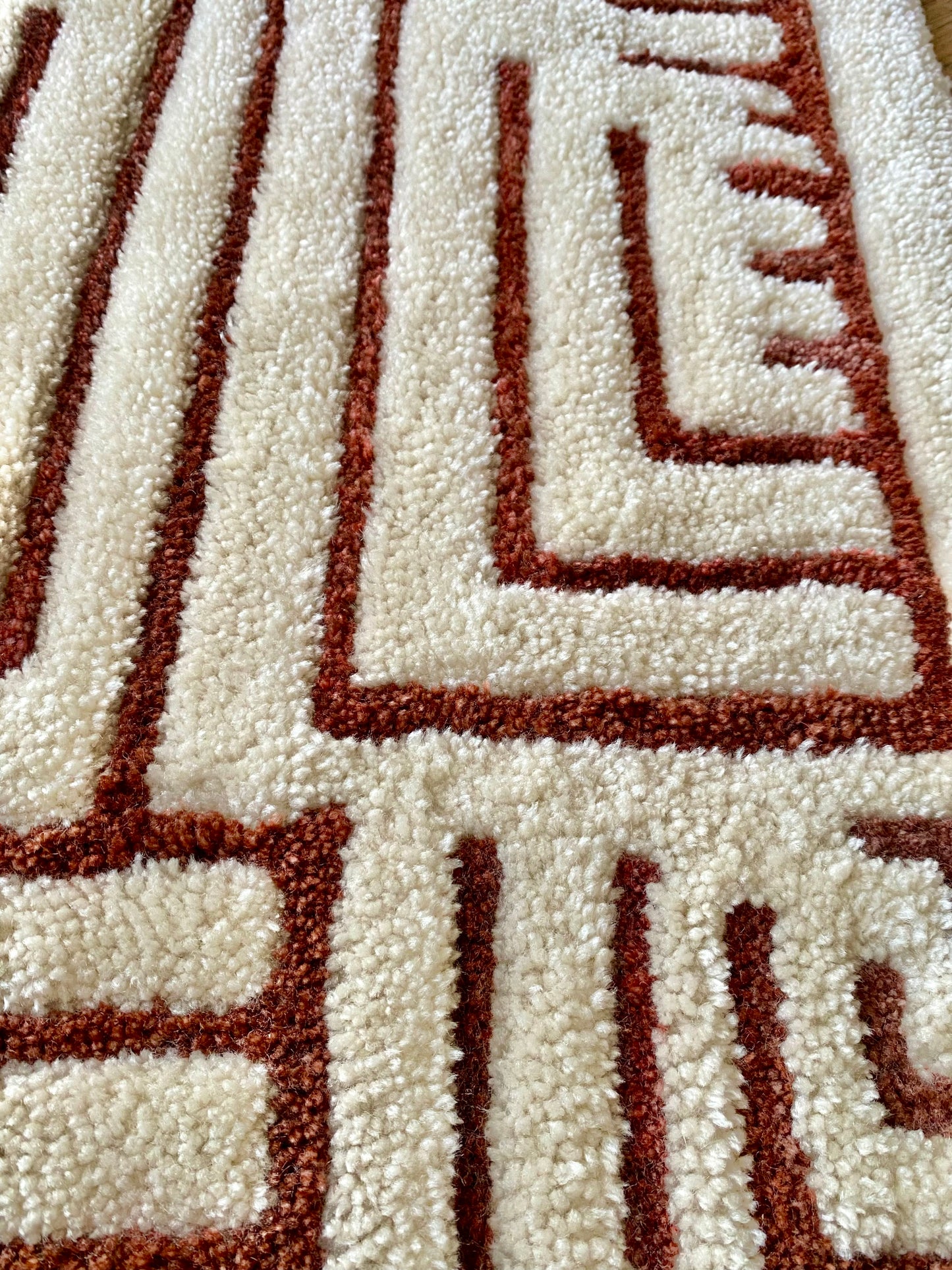 "Broken Lines" Off-White & Cinnamon Tufted Rug 2'x3'