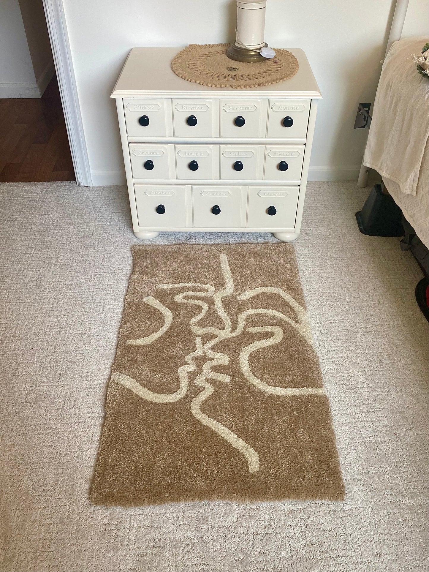 "Pablo" 2x4 Accent Tufted Rug in Sand Beige